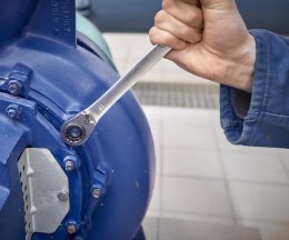 KLUCZ GRZECHOTKOWY Z PODWÓJNYM PIERŚCIENIEM 4W1 WH-WRENCH/45421 WIHA