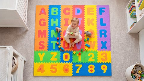 Mata edukacyjna dla dzieci, puzzle 180 x 180 cm, alfabet